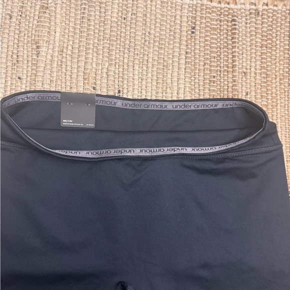 Under Armour SHORTIES Women’s Shorts 
Multiple sizes available all the same - Picture 3 of 3